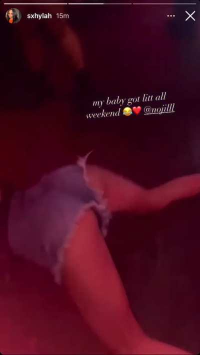 Shaking ass
