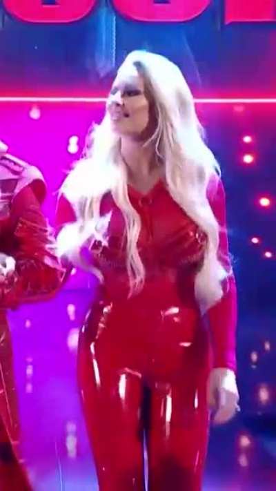 Maryse is it "The way she walks" A sudden motion occupies my mind Adrenaline is running high Because those hips are my sugar rush And her thighs a royal flush The way she walks