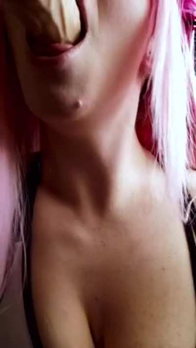 You can almost just feel how tight my throat is watching this 😈