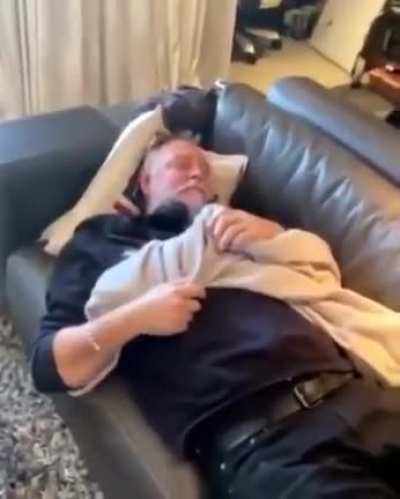 What za fuck Papa you need to pay rent