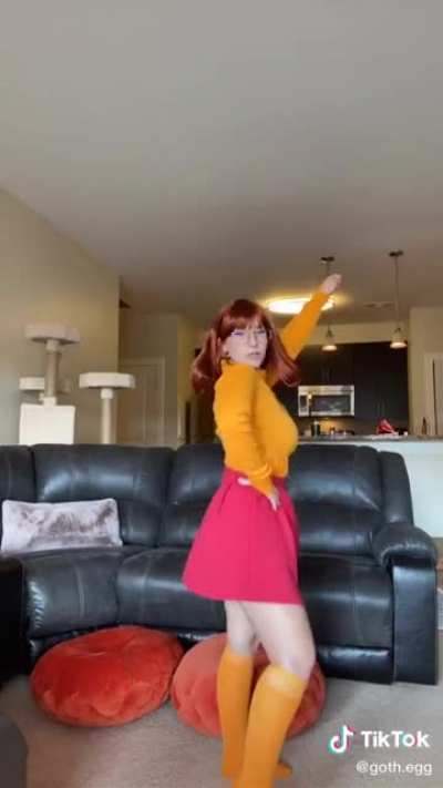 2busty2hide