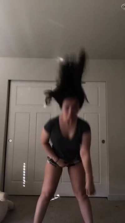 @Haileywh0rtiz 🍑