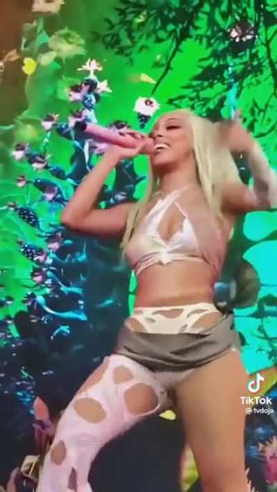 Doja Cat is THE thot of thots
