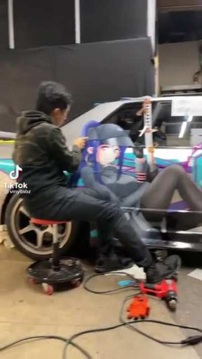 I want that car....