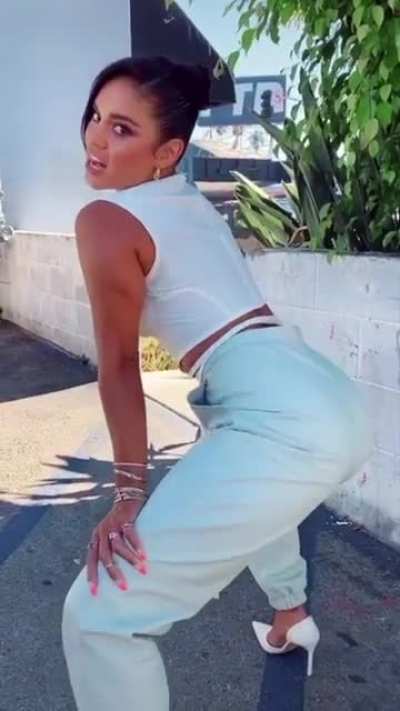 Vanessa Hudgens