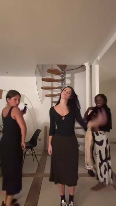 Long Skirt Dancing | Tik Tok September 2025