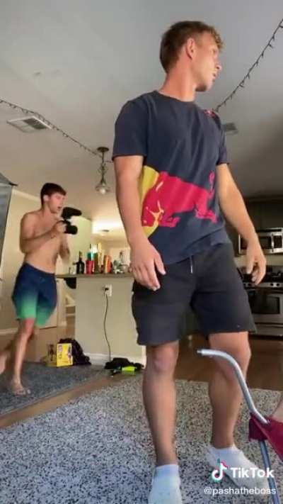 Every 7 minutes in a tiktok creator house