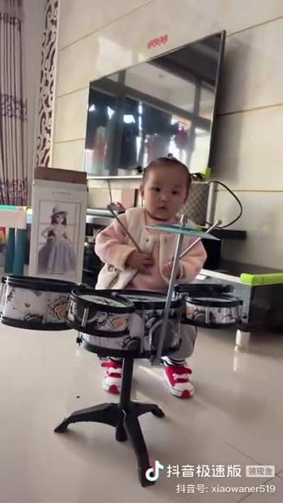 Little drummer