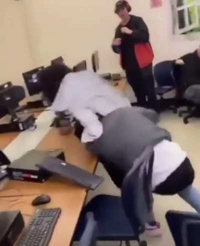 😭😭😭