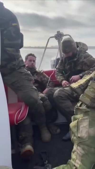 The defenders of Ukraine are true heroes. Even when injured and in pain, they continue to sing the national anthem 💙💛