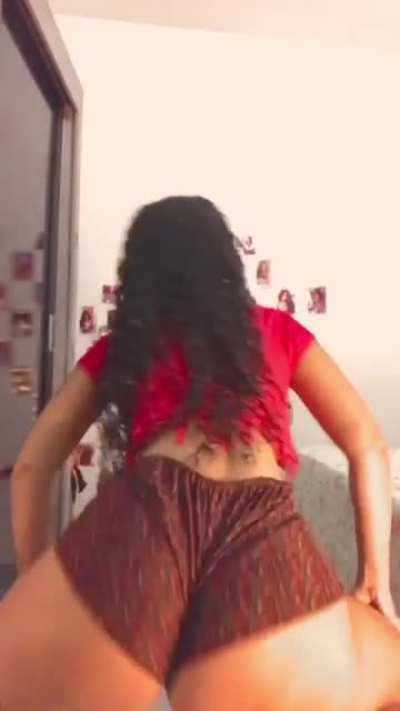 Mirian Gabriela (Ajude a comunidade e ganhe dinheiro! Leia o post pinado nos coment&aacute;rios)