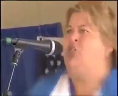 Pig calling contest