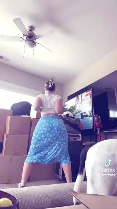 @Ashleylrey
