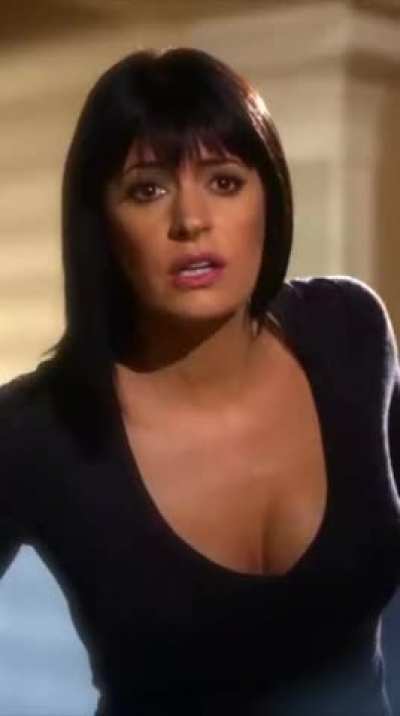I&rsquo;d never heard of Paget Brewster before today but she is absolutely wife material 🤤