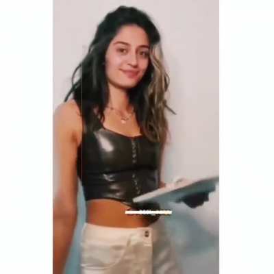 Holup.. wait a minute. 😶