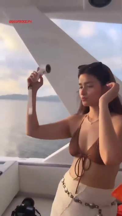 Liza Soberano