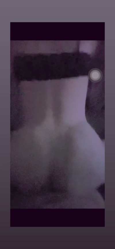 (F) Built for backshots 😏🍑