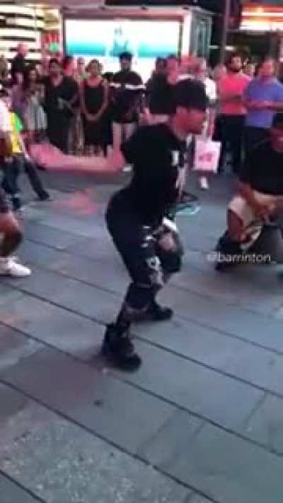 When new yorkers hear a violin part 2