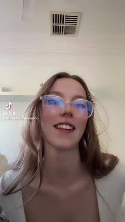 @bellahoney43
