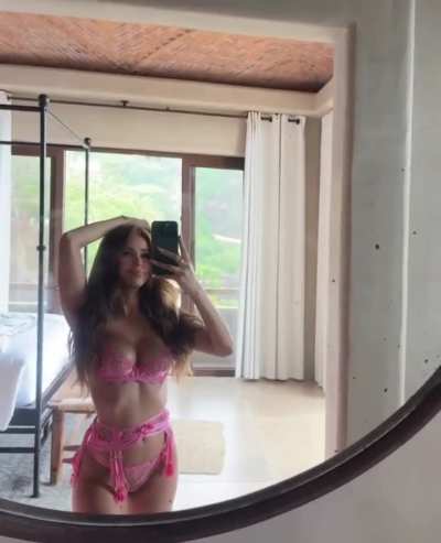 Yanet Garcia
