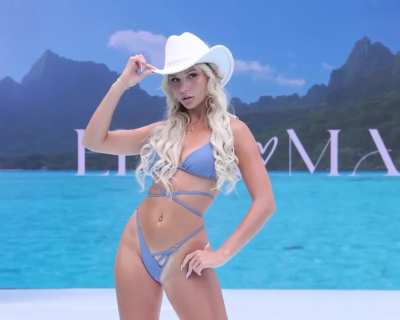 𝓑𝓻𝓸𝓸𝓴𝓵𝔂𝓷 𝓡𝓲𝓵𝓮𝔂 | Ella Marie | NewYork Swim Week &lsquo;25