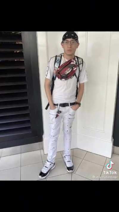 This what Bruce see after takin a perc before stream