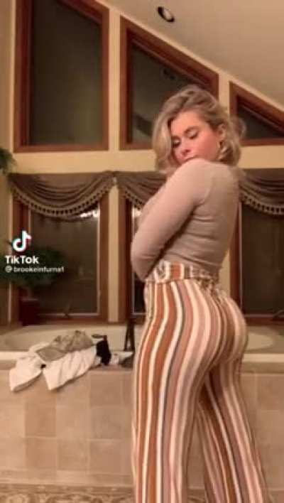 Flair Pants