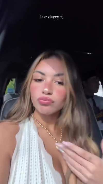 Gabi vibing before Coachella Day 3 🍒 (IG story)