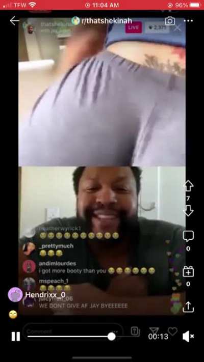 🤷🏾&zwj;♂️