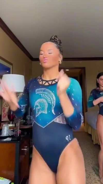 Skyla Schulte: Michigan State University gymnastics 💚🤍🤸🏽&zwj;♀️