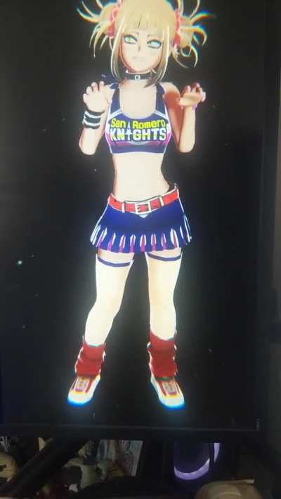 Accidentally found out that there's going to be a lollipop chainsaw while searching for this outfit. 