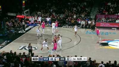 [Highlight] Deni Avdija makes Nic Claxton sit down as he drives to the basket for an easy dunk