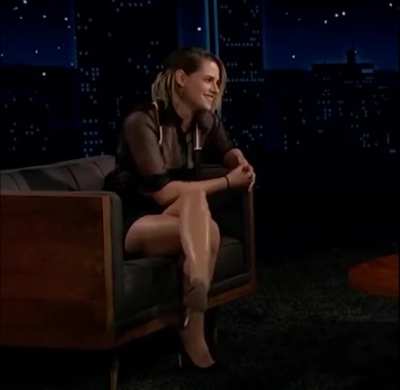 Kristen Stewart has beautiful legs