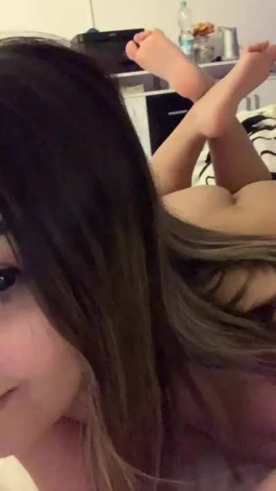 How would you like to have my tight mouth around your hard cock?💋