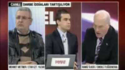 Asil T&uuml;rk paşalarımız yargı dağıtıyor
