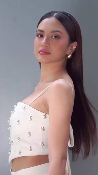 Julie Anne San Jose