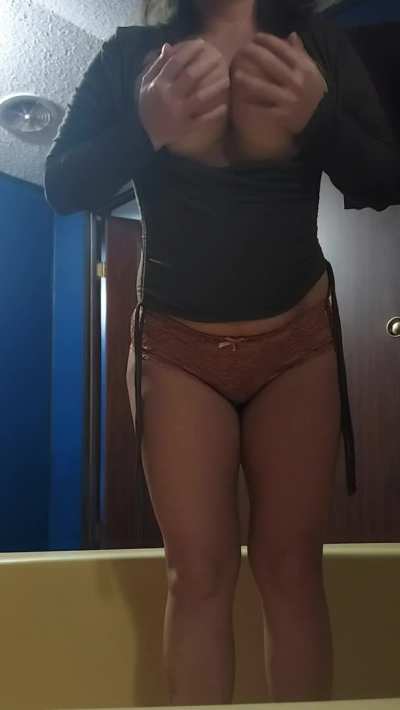 My goal is to have the best bouncy titties you'll see today.