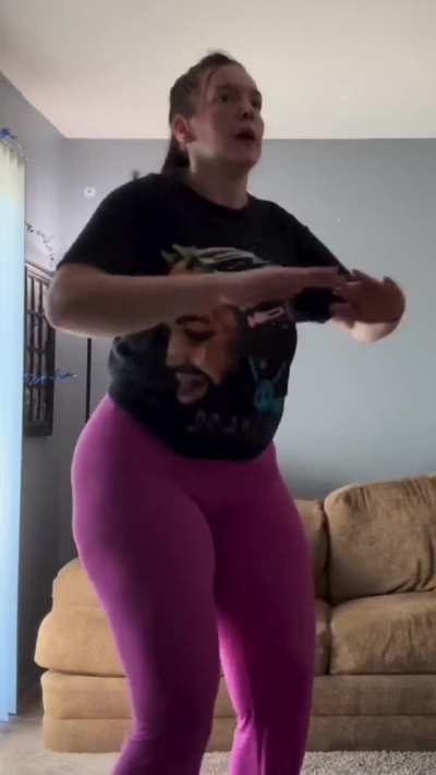 All that ass 😍