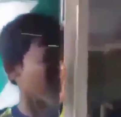:v