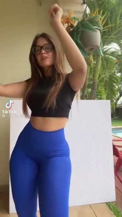 @__nadiag537