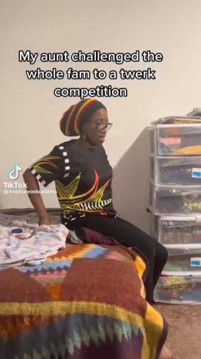 The Aunt Was Flabbergasted with her twerking 🍑