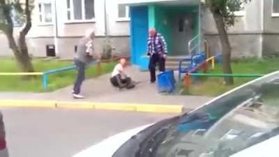 Thomsen saliendo del penal a los 72 a&ntilde;os