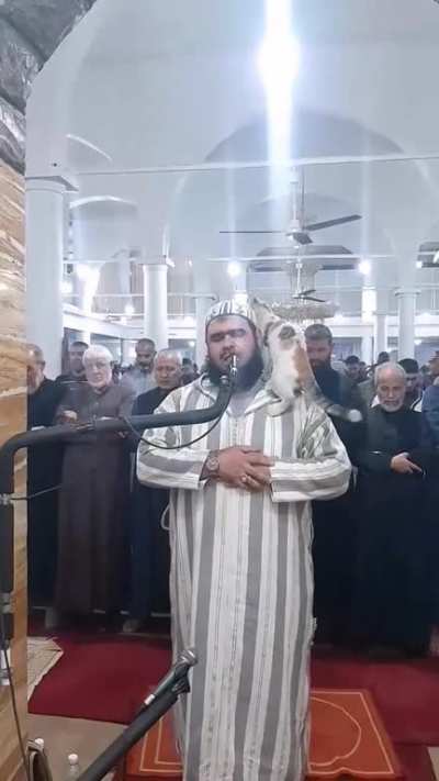 In taraweh prayer