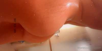 molly shower 🍑