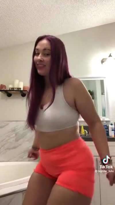 The shorts😭