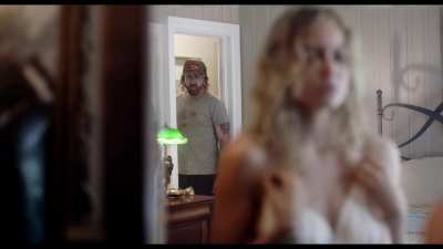 Penelope Mitchell - Between Worlds (2018)