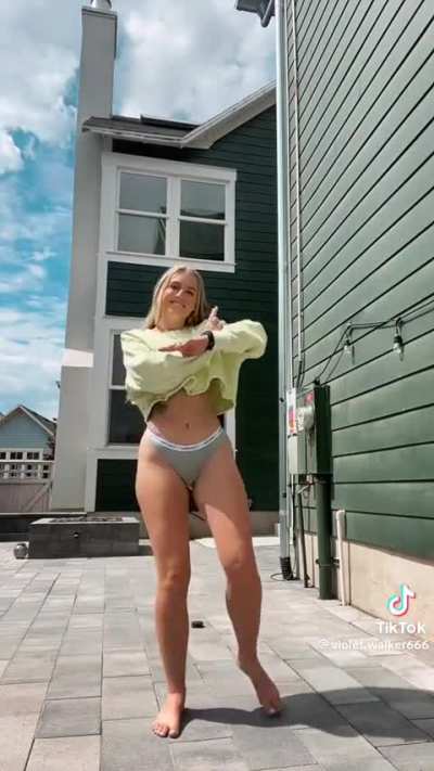 @violet_walker666
