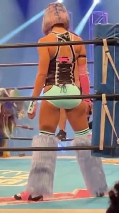 Mercedes Mone