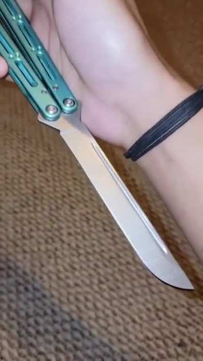 Switchblade spin