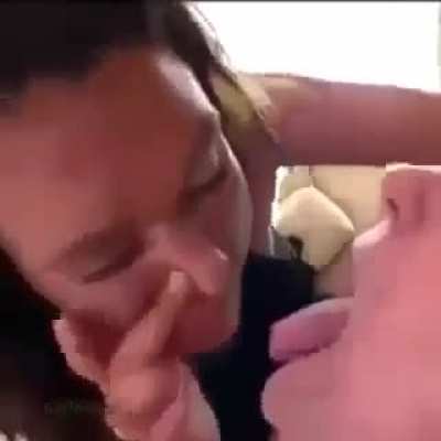 How it feels to chew 5 gum